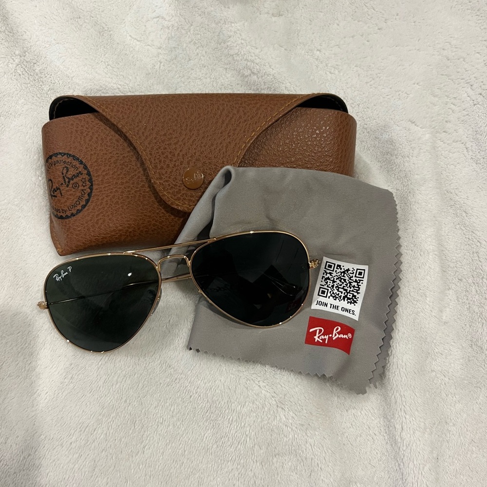 Ray-Ban Gold Aviator Polarized Sunglasses